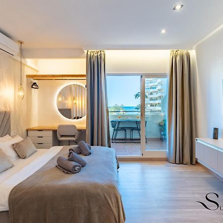Seaview Beachfront Studio With Aqua Park & Balcony Benalmádena Exteriér fotografie