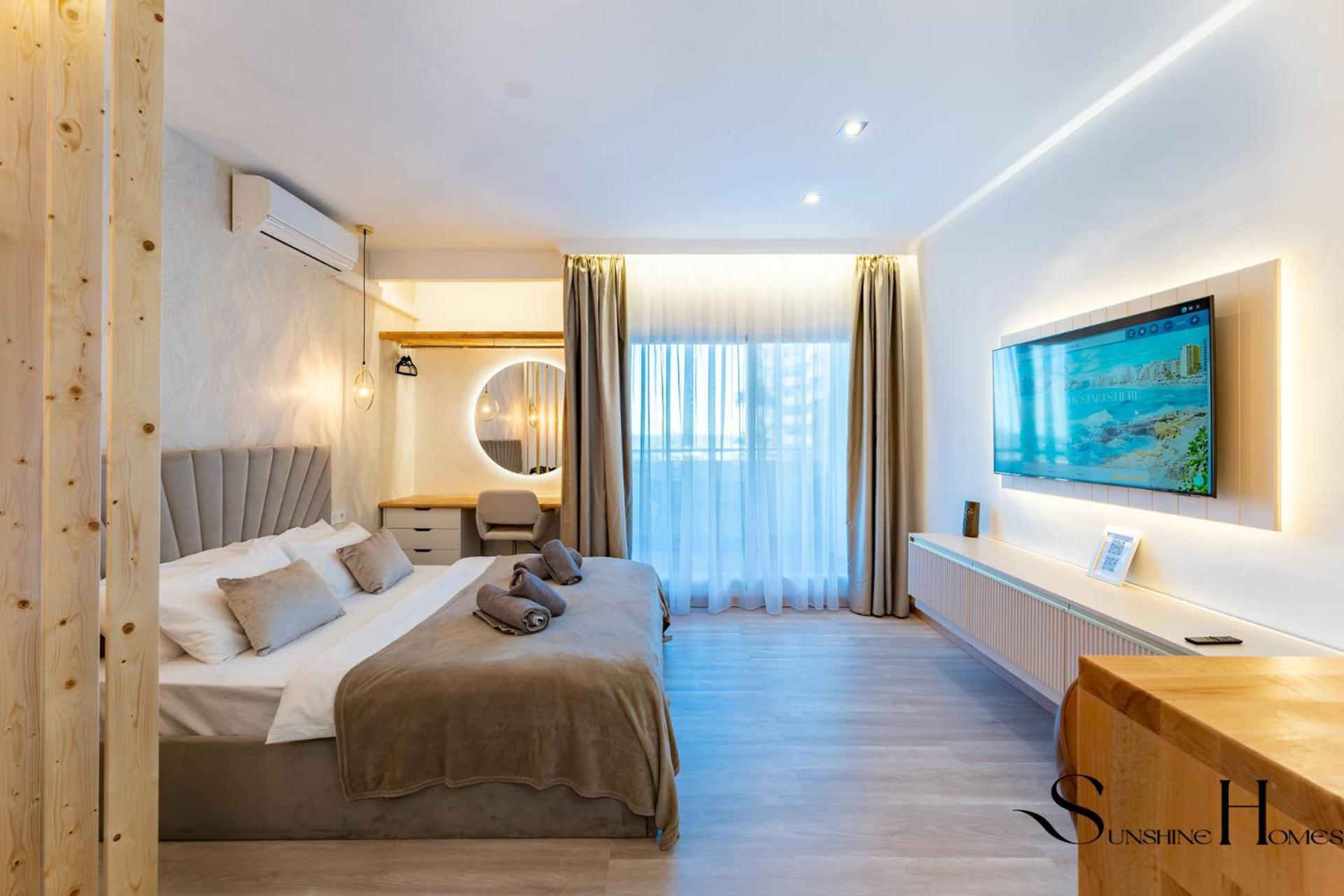 Seaview Beachfront Studio With Aqua Park & Balcony Benalmádena Exteriér fotografie